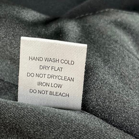 Forever 21 Black Satin Hook & Eye Puff Sleeve Square Neck Crop Top Blouse Size S - Picture 8 of 8